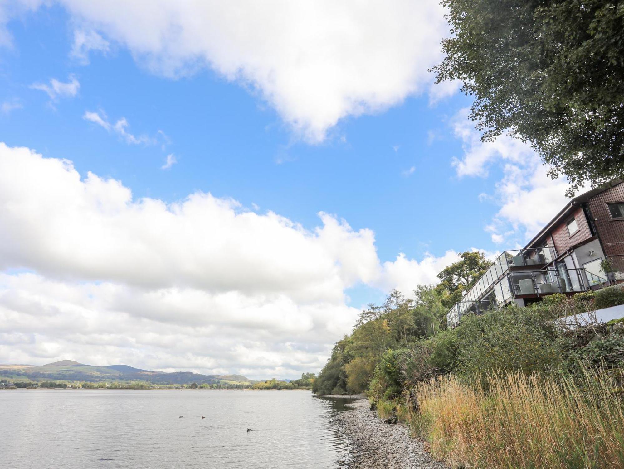 Tegid Lakeside - Bala Lake Exterior photo